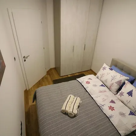 Appartement Tajriks *